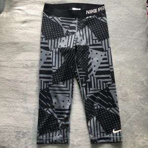 Nike Pro Workout Leggings